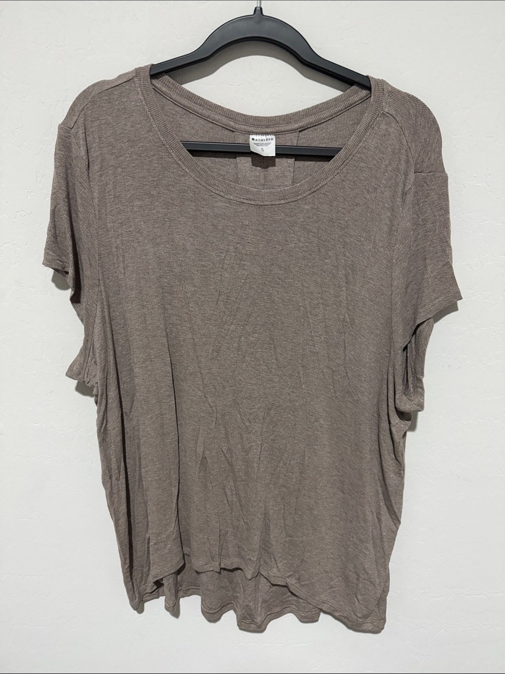 Athleta Taupe Move with Ease Short Sleeve Tee